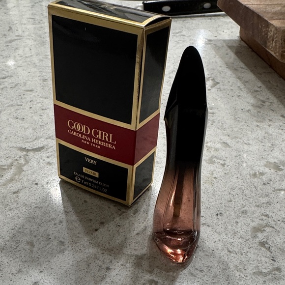 Carolina Herrera Good Girl Black and Gold Heel Perfume - Picture 2 of 6